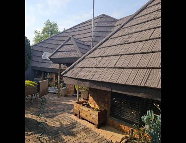 4 BEDROOM HOUSE FOR SALE IN VAAL PARK EXT 1